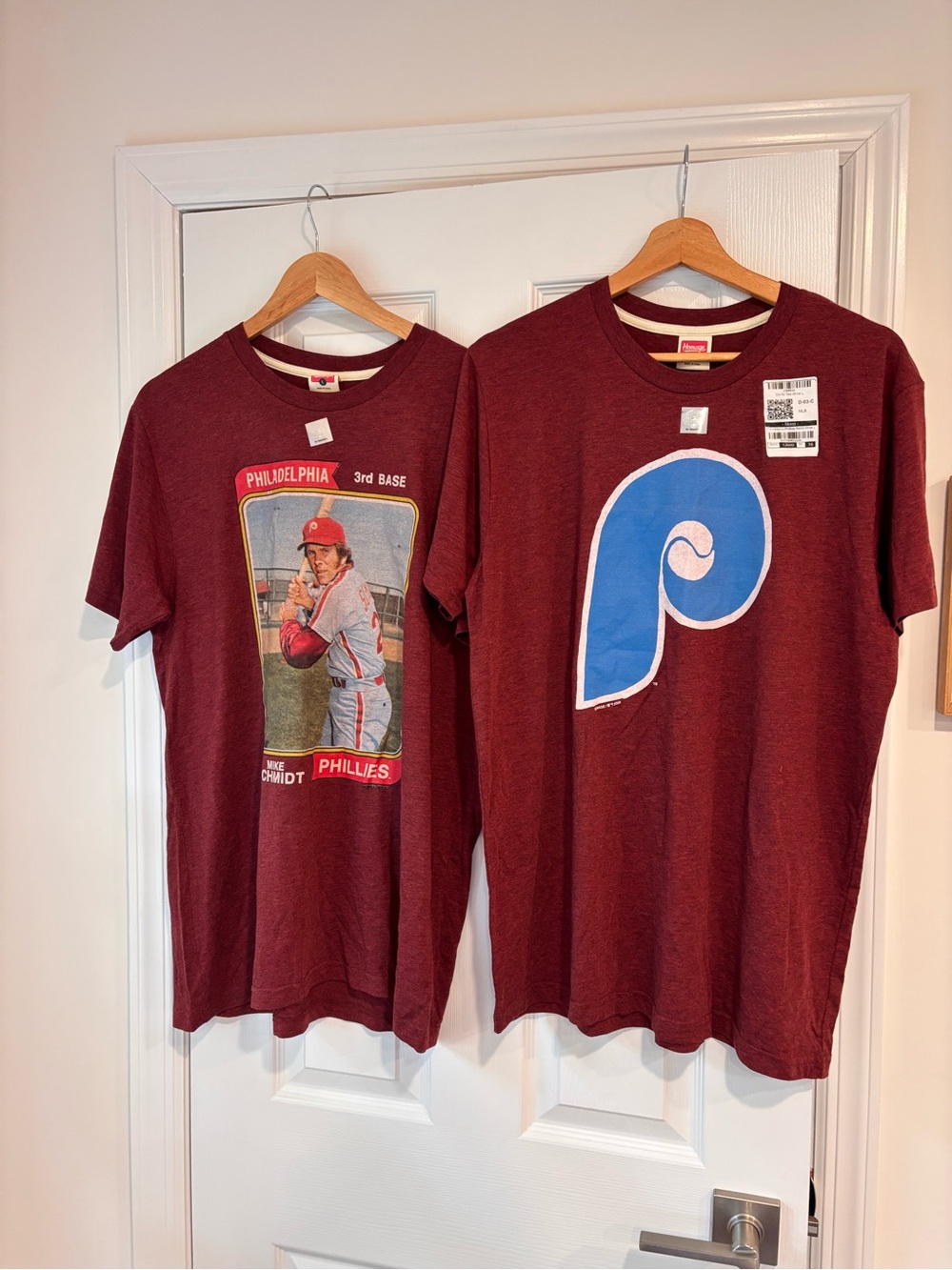 Set of 2 Homage Philadelphia Phillies tshirts size large NEW